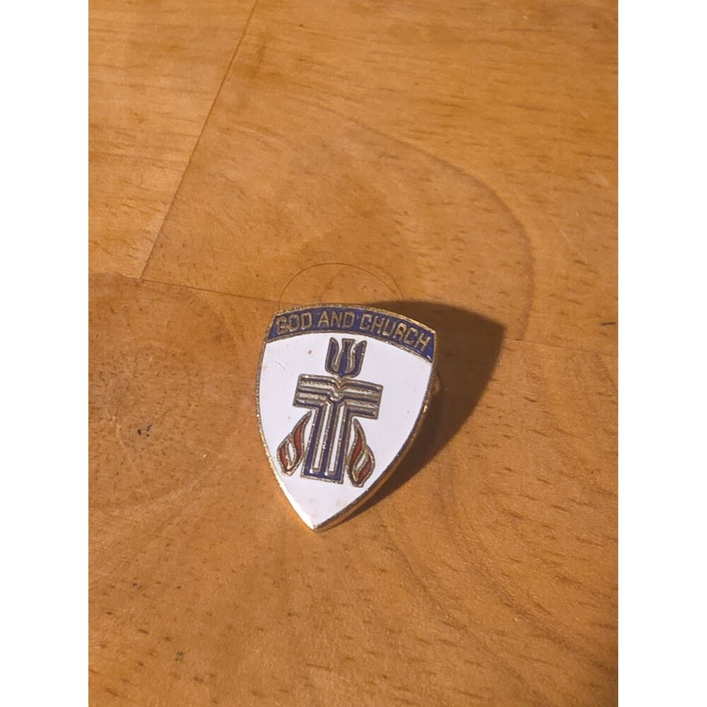 God And Church Presbyterian Pin Pray Group Cross Flames